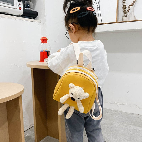 Sac à dos maternelle personnalisé jaune, mignon et pratique pour enfants.