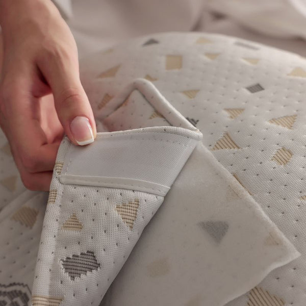 Velcro pratique pour un ajustement facile du Coussin de Grossesse BumpPillow-Duo.
