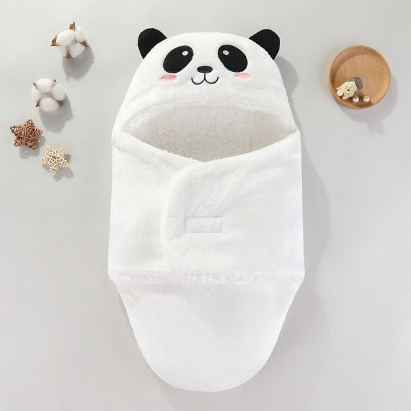 Nid d'Ange Bébé panda blanc, idéal pour maintenir bébé au chaud pendant l'hiver.