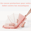 Moustiquaire bébé pliable en polyester avec maillage protecteur.