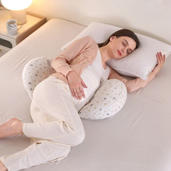 Position ajustée avec le Coussin de Grossesse BumpPillow-H pour un confort personnalisé.