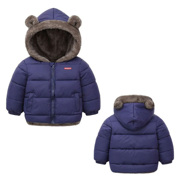 Doudoune Bébé bleue élégante et fonctionnelle pour les journées hivernales.