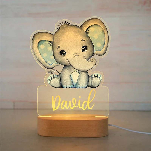 Veilleuse bébé personnalisée avec prénom "David", éléphant gris mignon parfait pour des nuits douces.
