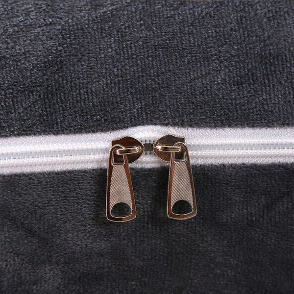 Zoom sur la fermeture éclair du Coussin de Grossesse U.