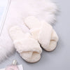 Chaussons Confortable Femme blancs en peluche croisée avec semelle douce