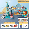 Circuit voiture enfant avec accessoires et 20 petites voitures sur fond bleu. Circuit Voiture Enfant tanière de lion