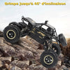 Buggy Télécommandé 4x4 Tout Terrain noir grimpant une pente de 45° en mode escalade - Cocon d'Ange