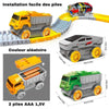 Ensemble de camions jouets avec rails et batterie, présentant des couleurs et des dimensions aléatoires du Circuit Voiture Enfant.