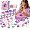 Coffret CharmCraft avec ses breloques, chaînes et bagues, et une fillette en train de créer - Cocon d'Ange